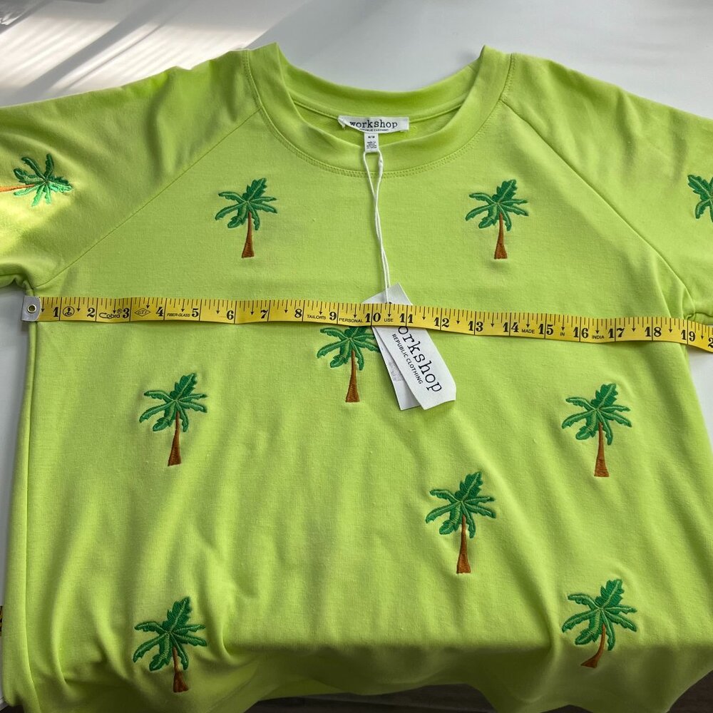 Workshop Sweater Womens Medium Green Crewneck Embroidered Palm Tree Pullover - Picture 9 of 10
